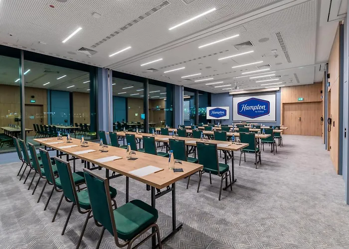 Hampton By Hilton Airport ורוצלב