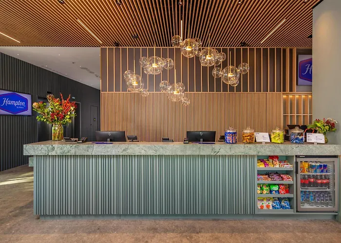 Hampton By Hilton Airport ヴロツワフ