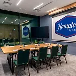 Hampton By Hilton Airport Otel